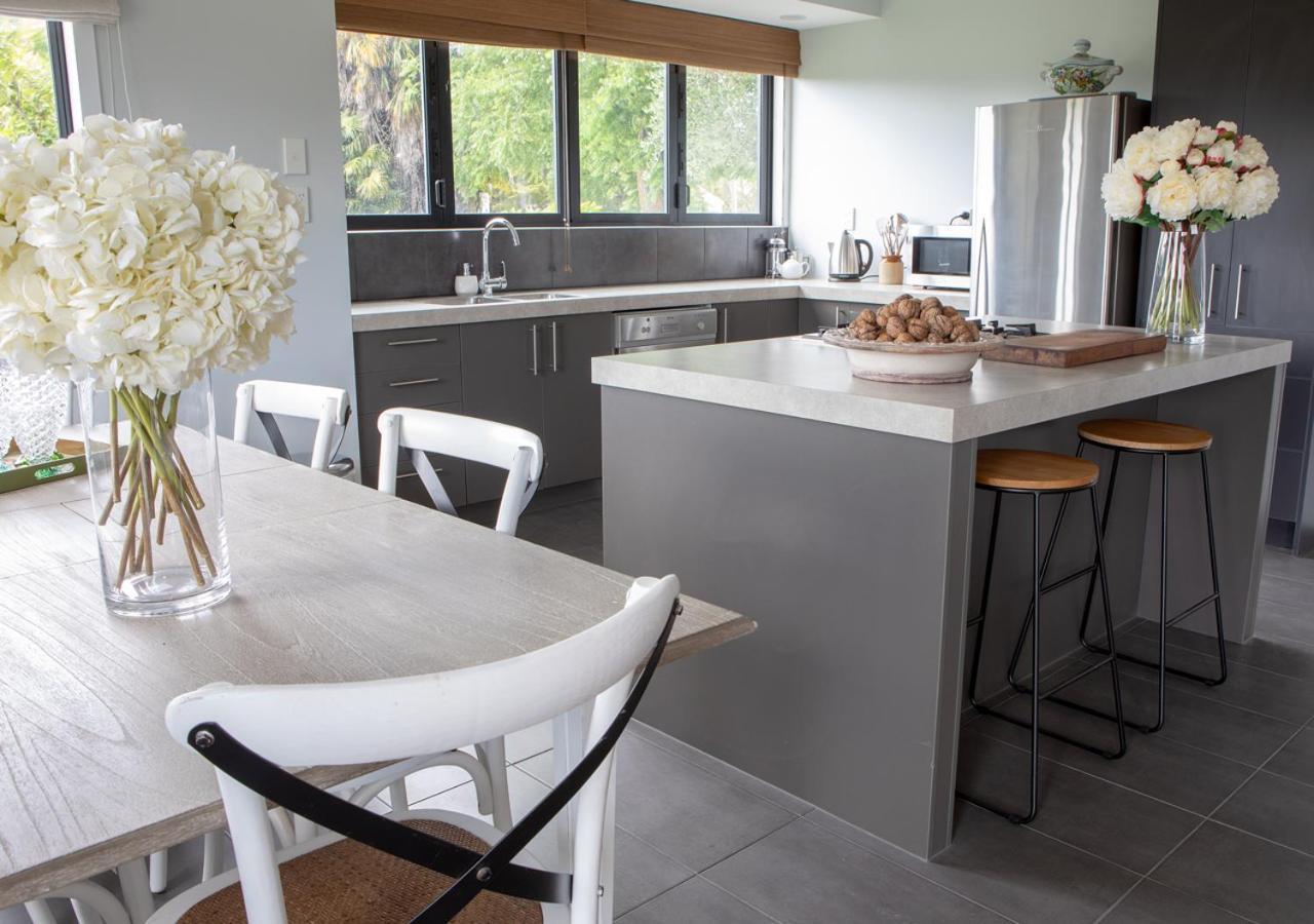 Black Walnut Cottage Havelock North Exterior foto